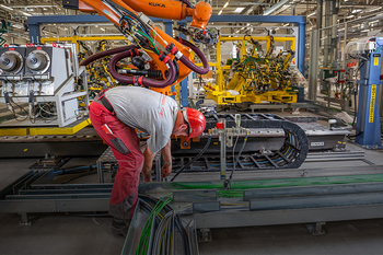 Azienda specializzata nell’installazione di macchinari industriali.